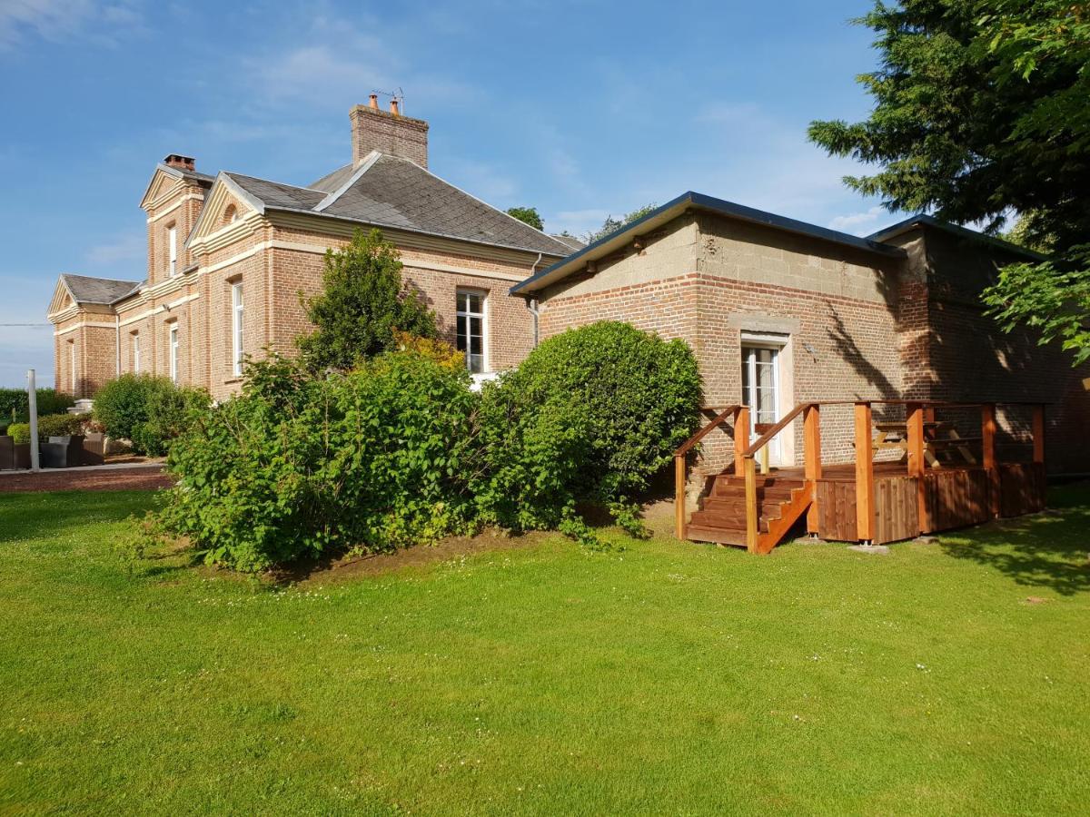 Chateau Des Lumieres Gite Et Gite Insolite Saint-Blimont Kültér fotó